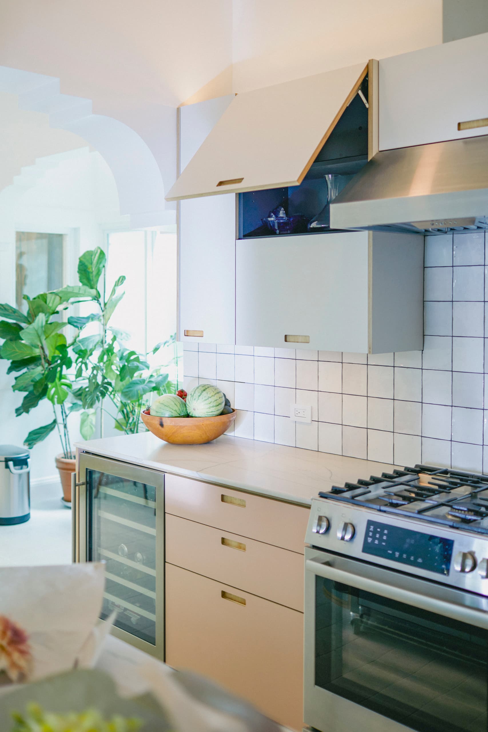 Mission Kitchen — photograph 1
