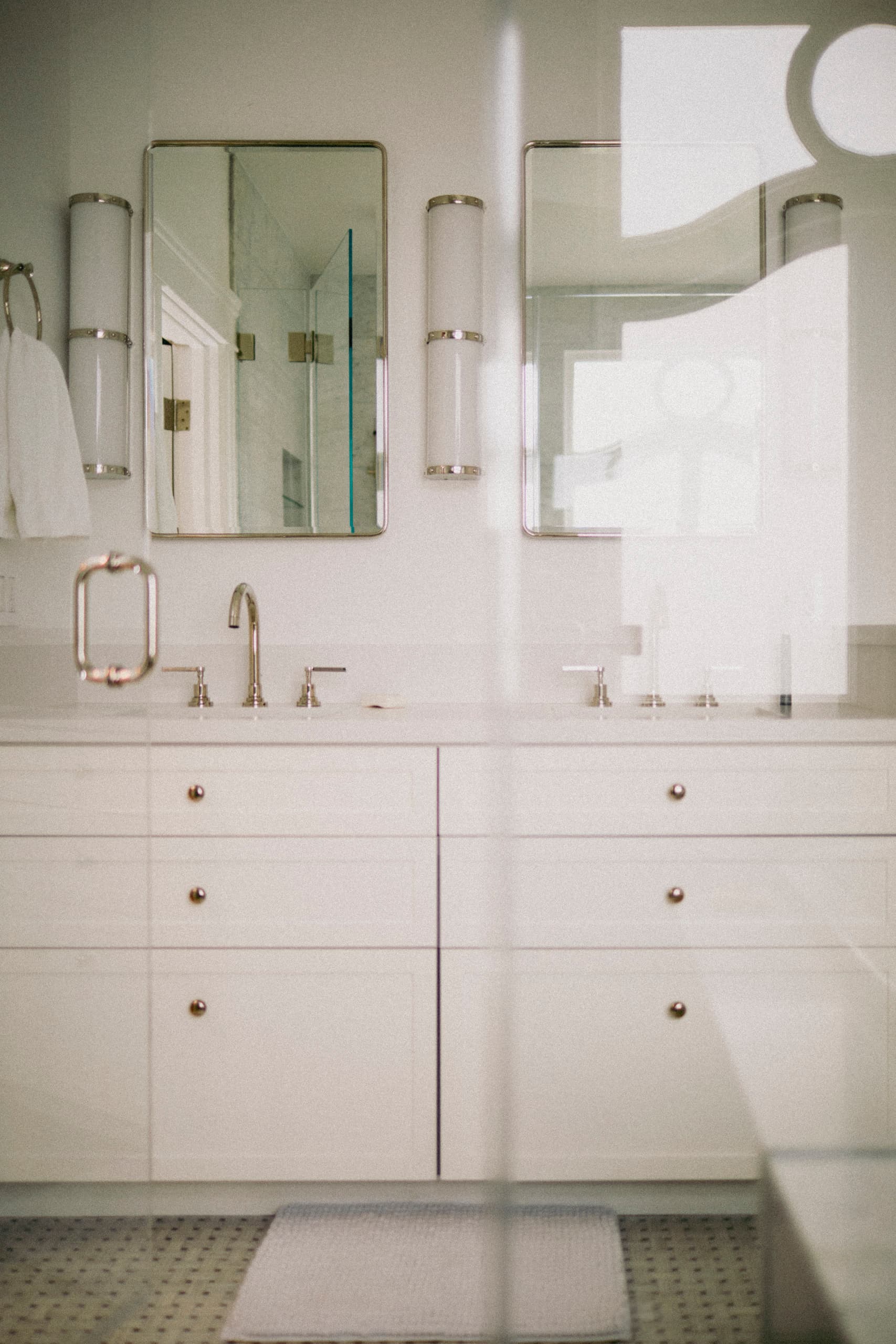 Laurel Village Home — photograph 11