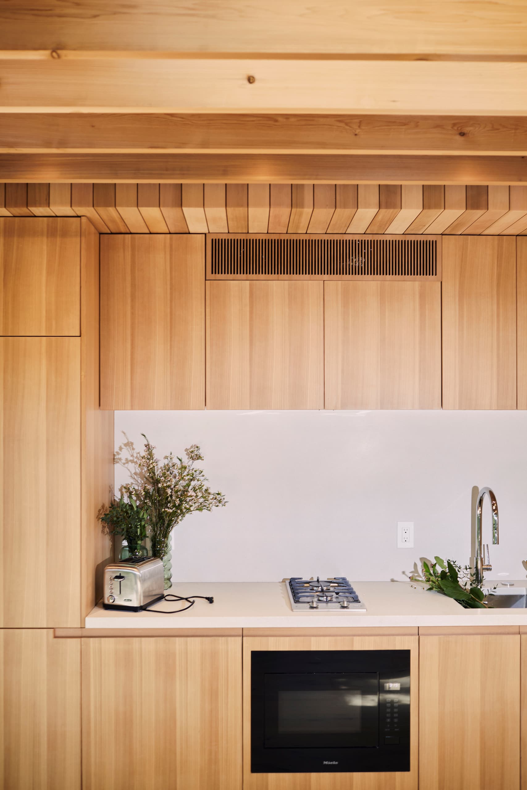 Monte Sereno Kitchenette — photograph 4